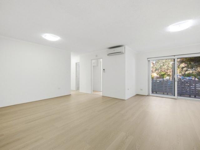 Updated Ground Floor Contemporary Apartment