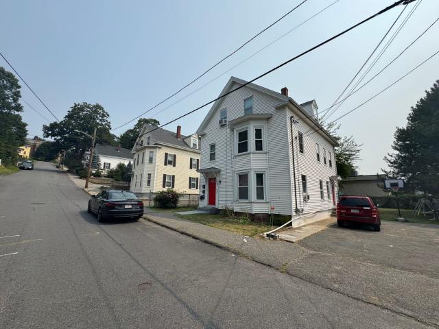 Updated Haverhill 2 Bedroom W/Yard | Available 9/1