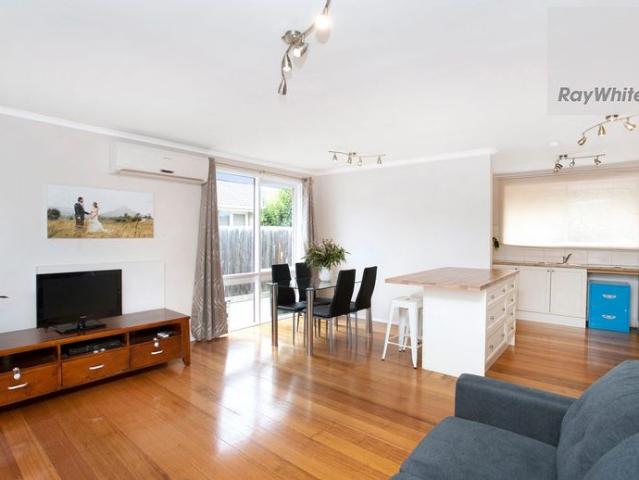 UPDATED HOME IN A FANTASTIC POSITION!
