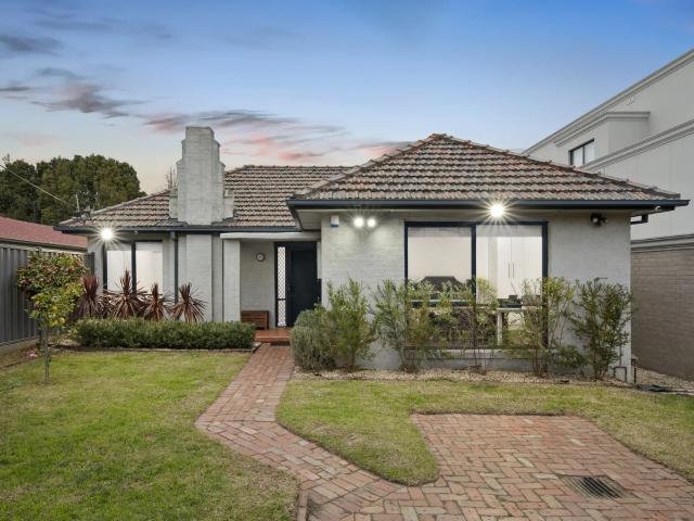 Updated Home in the McKinnon Secondary College Zone