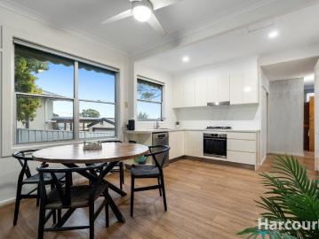 Updated interiors, north facing yard, 900m to UoN