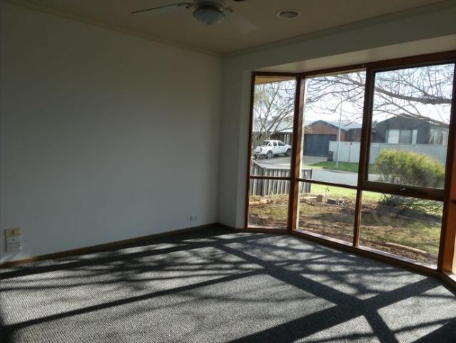 Updated Living in Quiet Court Location