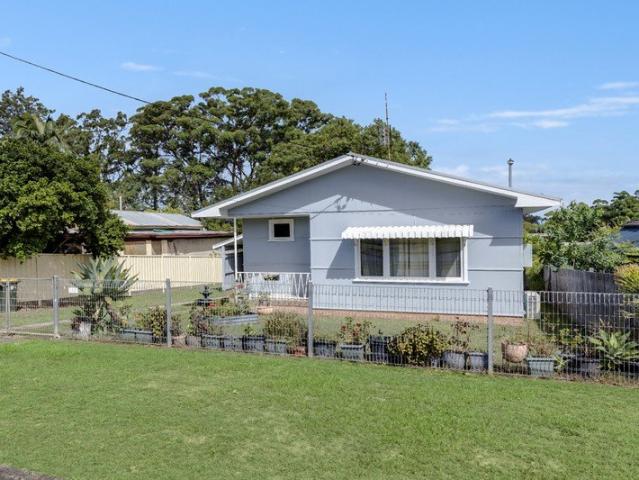Updated, Low Maintenance & Ideally Located