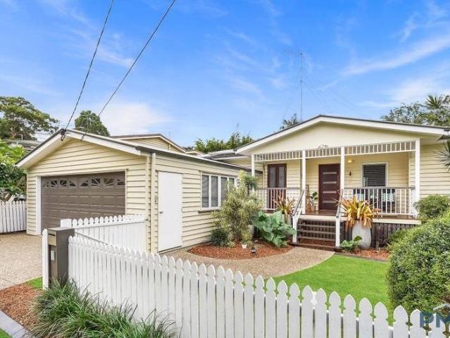 Updated low set family home in quiet cul de sac