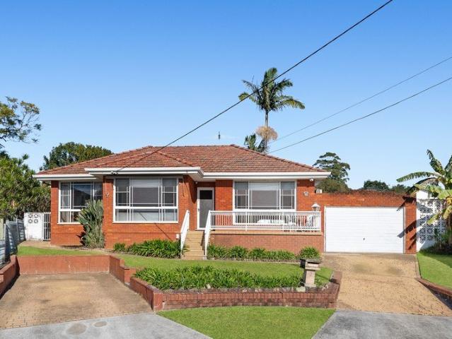 Updated Red Brick Classic Perfect for Low Maintenance Family Lifestyle