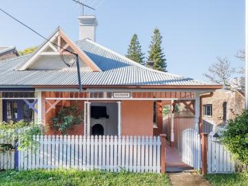 Updated semi on 152sqm block with future potential