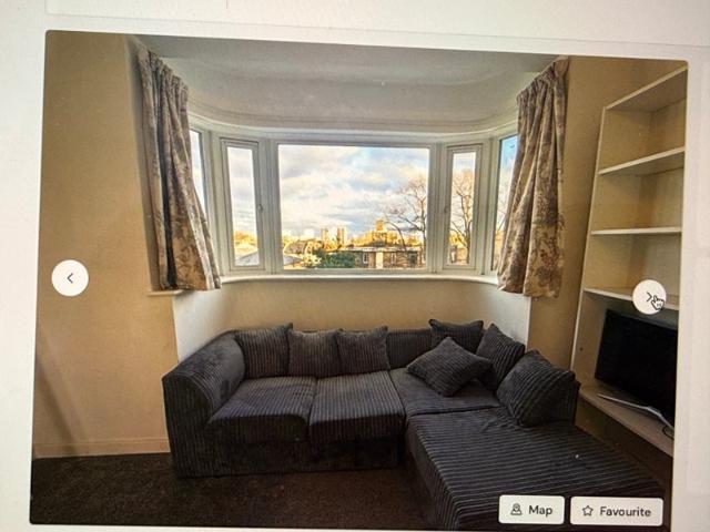 Updated: Short let 25Aug 12Sep ShepherdsBush
