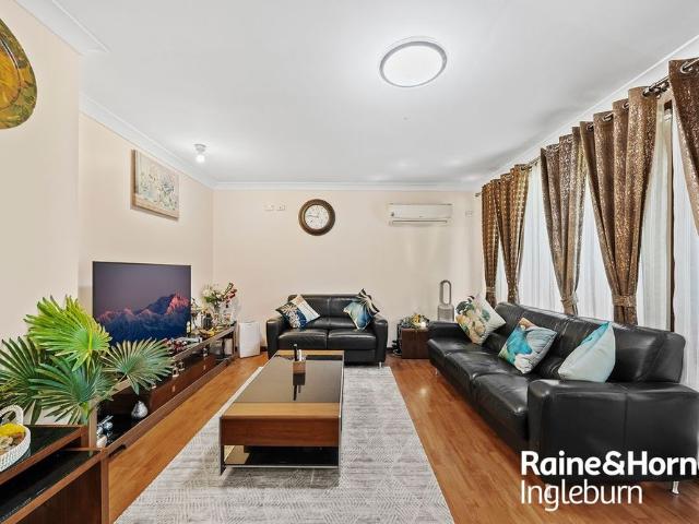 UPDATED THREE BEDROOM FAMILY HOME IN INGLEBURN FOR LEASE! CLOSE TO THE STATION!