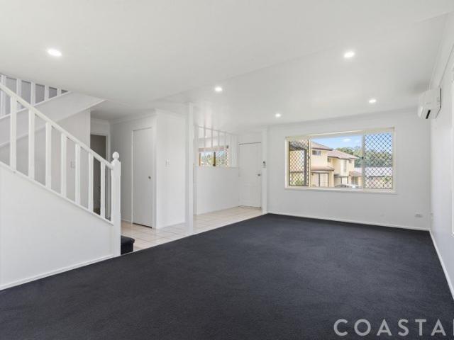 Updated Townhouse in Prime Central Location Unfurnished