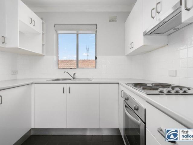 UPDATED UNIT IN PRIME CBD LOCATION