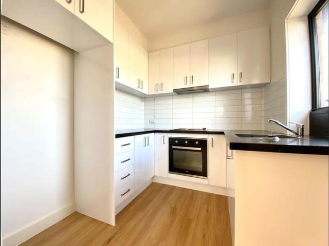 Updated 1 Bedroom Unit