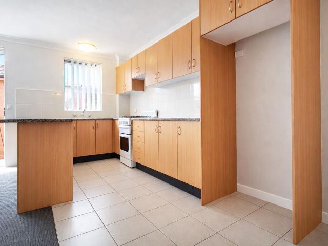 Updated 2 bedroom residence in well maintained complex