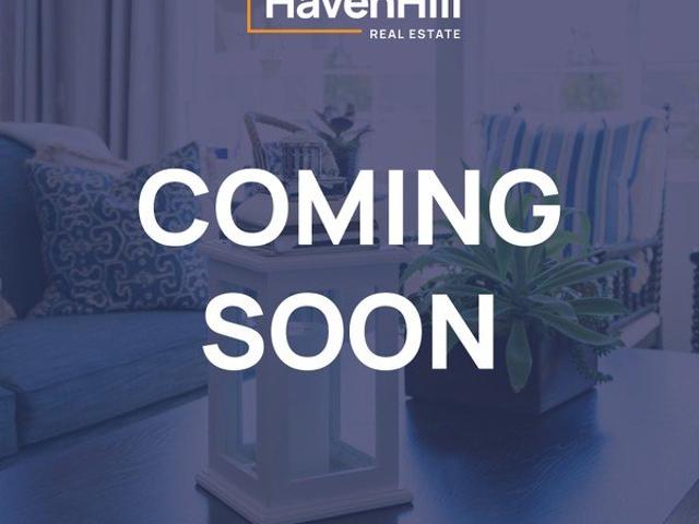 Updated 2BR Apartment in Dandenong Hub