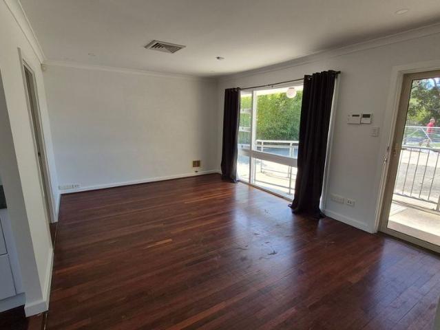 Updated 3 Bed, 1 bathroom, 2 toilet House