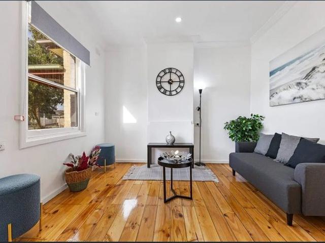 Updated 3 Bedroom Duplex in Elizabeth Grove