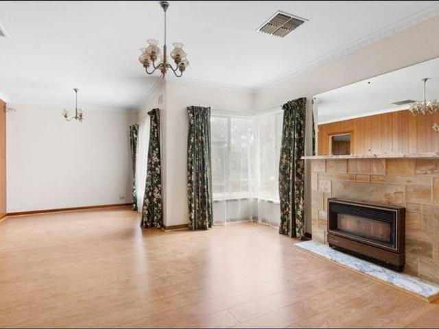 Updated 3 Bedroom Family Home in a Convenient Location