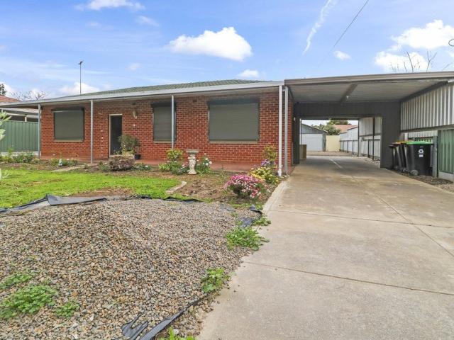 Updated 3 Bedroom Home with Fantastic Outdoor Living 10 Richards Avenue Gawler South