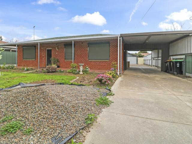 Updated 3 Bedroom Home with Fantastic Outdoor Living 10 Richards Avenue Gawler South