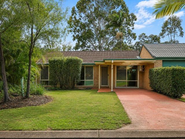 3 Bedrooms With Large Grassy Backyard In The Heart Of Norfolk