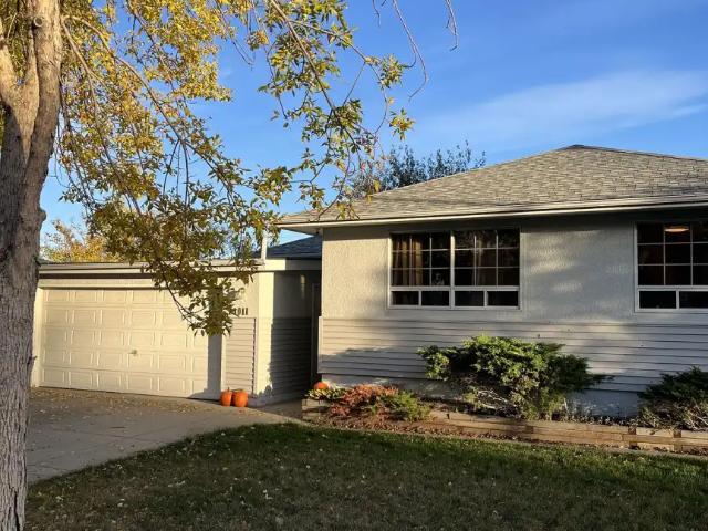 Spacious 4 Bedroom w/ Large Backyard & 2+ Car Garage