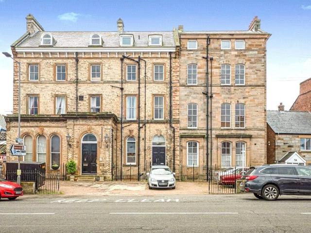 Upgang Lane, Whitby 2 bed flat to rent £900 pcm £208 pw