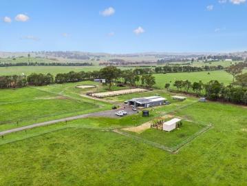 Upgrade your Lifestyle Picturesque Privacy & Proximity