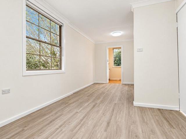 Upgraded Two Bedroom Granny Flat with Utilities Included