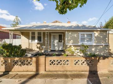 Upgraded Character Home On Adelaide's Coveted Coastal Fringe