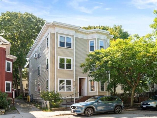 Upland Rd Apt,cambridge, Condo For Sale