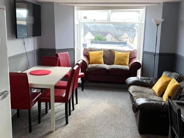 Uplands Crescent, Uplands, Swansea 8 bed house to rent £3,200 pcm £738 pw