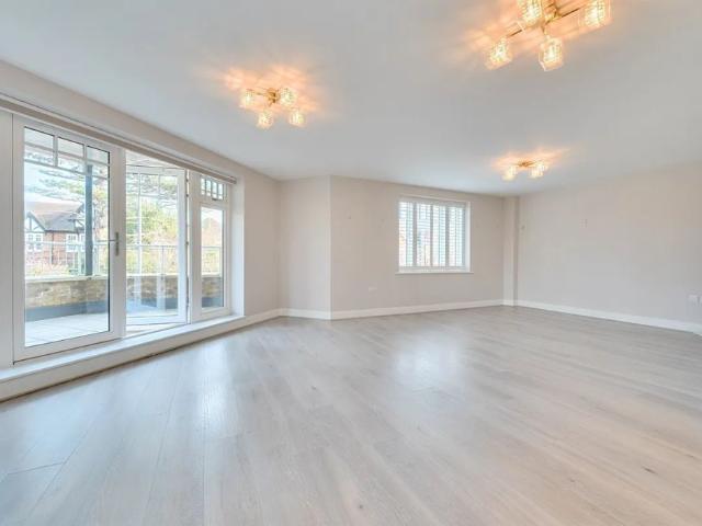 Uplands Park Road, ENFIELD