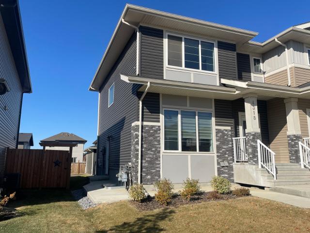 UPPER 4318 38 Street TOWNHOUSE Townhome for Rent