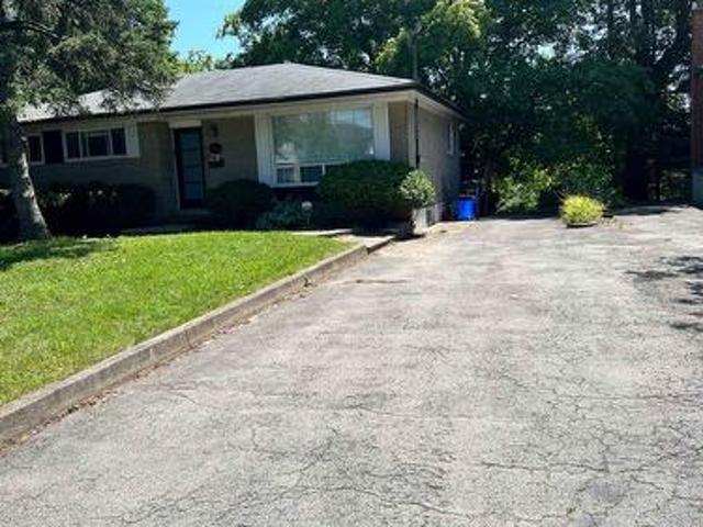 Upper 508 Stafford Drive, Oakville, ON, L6L 4M5 house for lease | Listing ID W13721 | Royal LePage