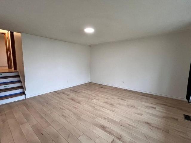 Upper 50 Limeridge Road W, Hamilton