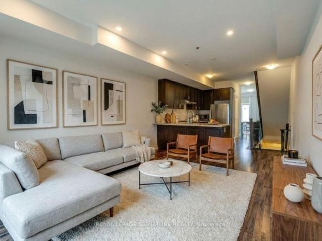 Upper 59 Creekbank Road, Toronto, ON, M6L 0A4 house for lease | Listing ID W13477 | Royal LePage
