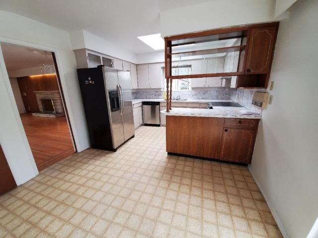 Upper 644 14th Street W, North Vancouver