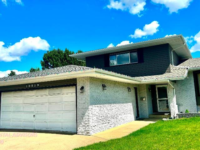 UPPER 10819 43 Avenue Northwest Detached House [object Promise] for Rent