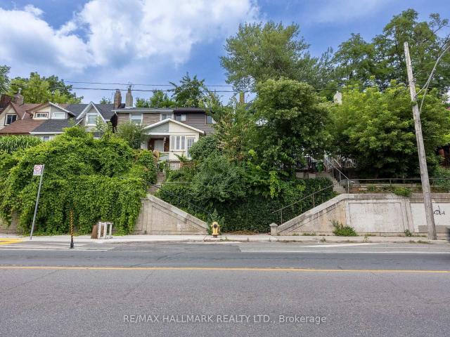 Upper 1366 Davenport Road in Toronto: Corso Italia Davenport House for lease Toronto W03: MLS®# W14114410