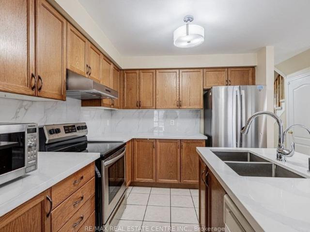 Upper 140 Cadillac Crescent, Brampton