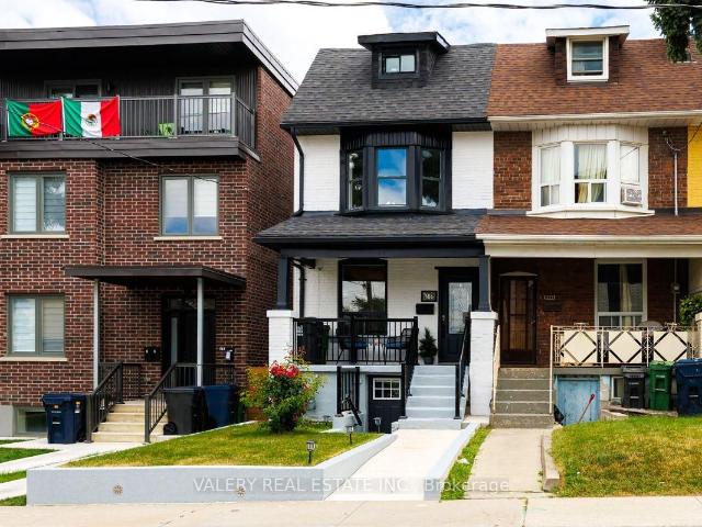 Upper 219 Mcroberts Avenue in Toronto: Corso Italia Davenport House for lease Toronto W03: MLS®# W13797088