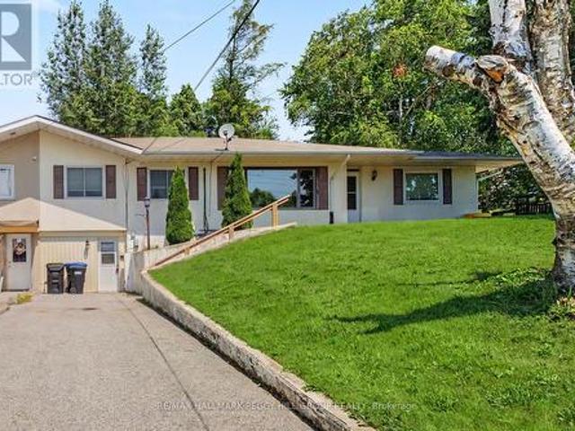 Upper 2496 8 Line, Bradford West Gwillimbury, ON, L3Z 3P8 house for lease | Listing ID N13572 | Royal LePage