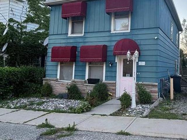 Upper 279 Charlotte Street, Central Elgin Port Stanley, ON, N5L 1A8 house for lease | Listing ID X13636 | Royal LePage