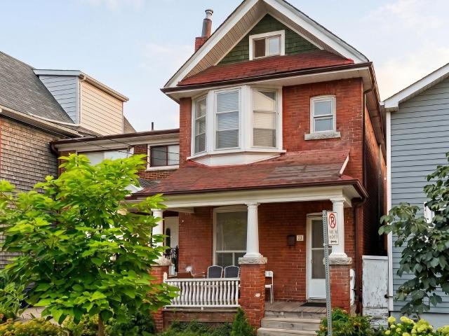 Upper 32 Garnet Avenue in Toronto: Dovercourt Wallace Emerson Junction House for lease Toronto W02: MLS®# W13741286