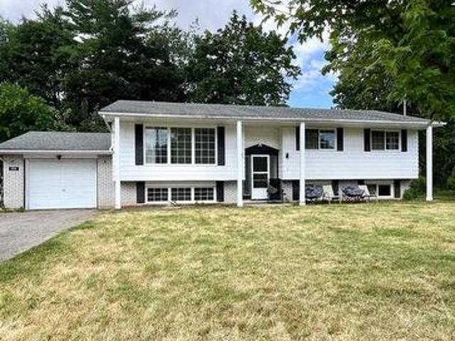 Upper 3388 Marlin Court, Lincoln Jordan/Vineland, ON, L0R 2C0 house for lease | Listing ID X13609 | Royal LePage