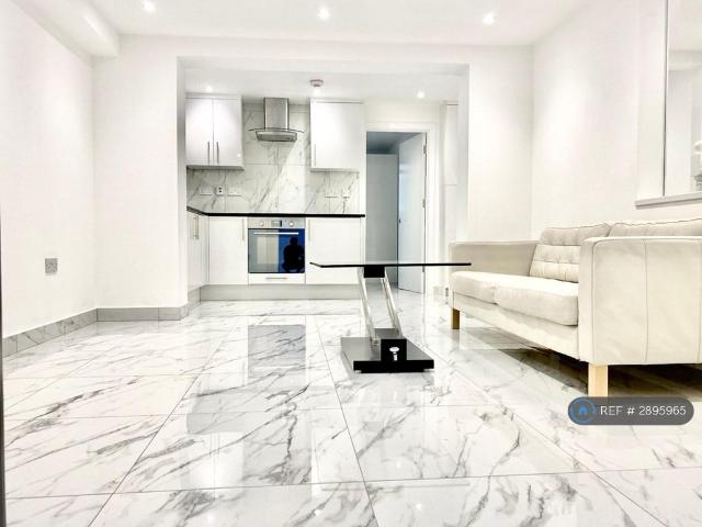 Upper Tachbrook Street, London, SW1V 2 bed flat to rent £2,845 pcm £657 pw