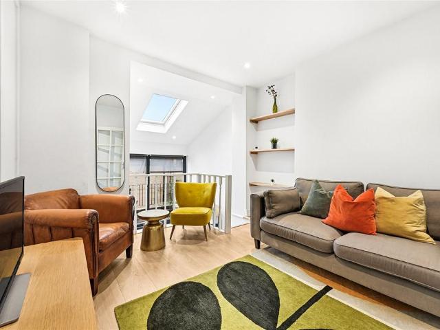 Upper Tachbrook Street, London, SW1V 2 bed flat to rent £3,597 pcm £830 pw