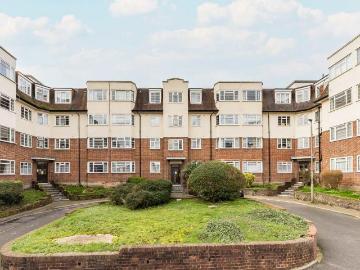 Upper Tooting Road, London SW17 2 bed flat to rent £1,900 pcm £438 pw