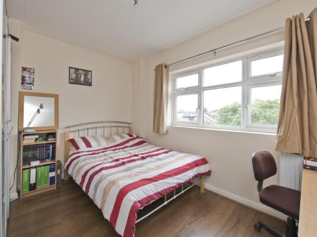 Upper Tooting Road, London, SW17, London