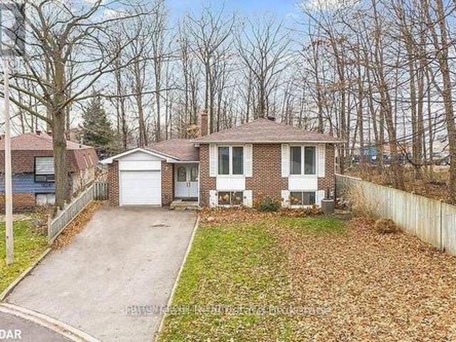 Upper Unit 7 Rosedale Place, Barrie, ON, L4M 5E7 house for lease | Listing ID S13605 | Royal LePage