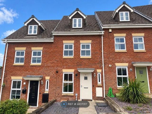 Upper Well Close, Oswestry SY11, 3 bed terraced house to rent, £1,200 pcm | PrimeLocation